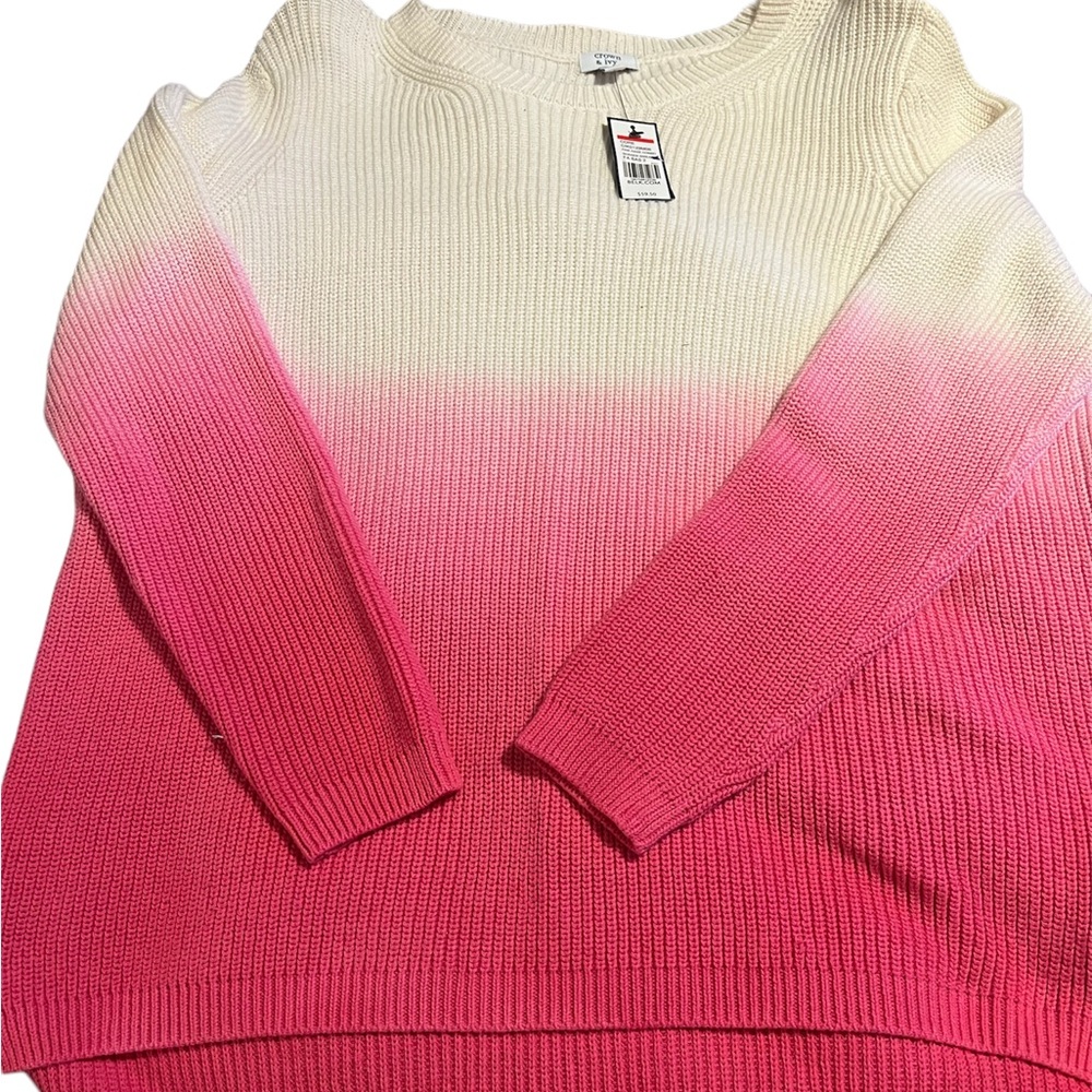 New With Tags Ladies Crown & Ivy Sweater
